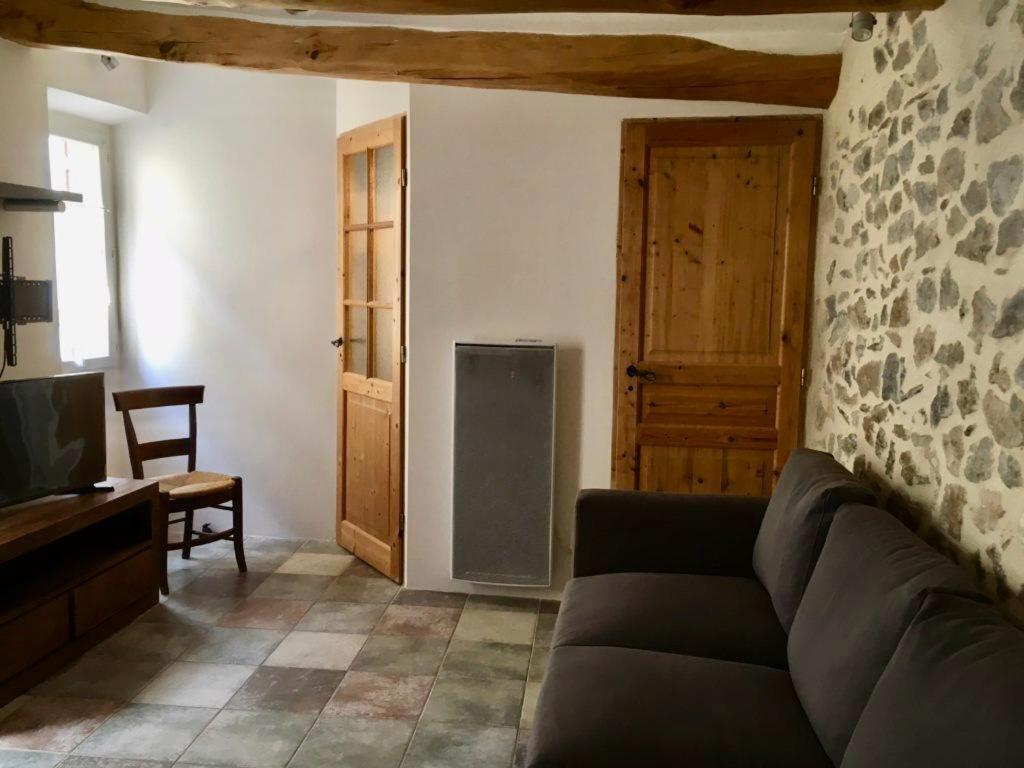 La Maison De Lily, Cosy Dans Le Vieux-hyères, Parking Gratuit * Hyères