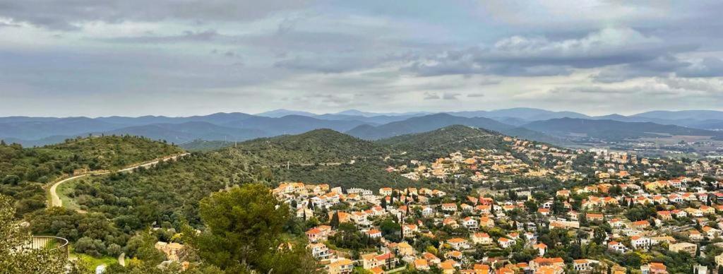 La Maison De Lily, Cosy Dans Le Vieux-hyères, Parking Gratuit Hyères