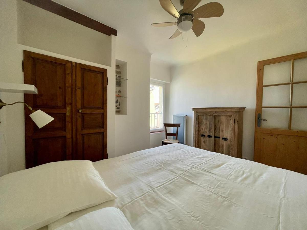 La Maison De Lily, Cosy Dans Le Vieux-hyeres, Parking Gratuit Casa de Férias *