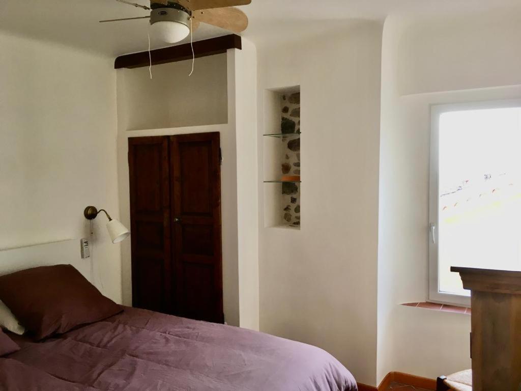 Hébergement de vacances La Maison De Lily, Cosy Dans Le Vieux-hyères, Parking Gratuit